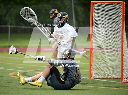 Thumbnail 3 in Amity Regional @ Trumbull photogallery.