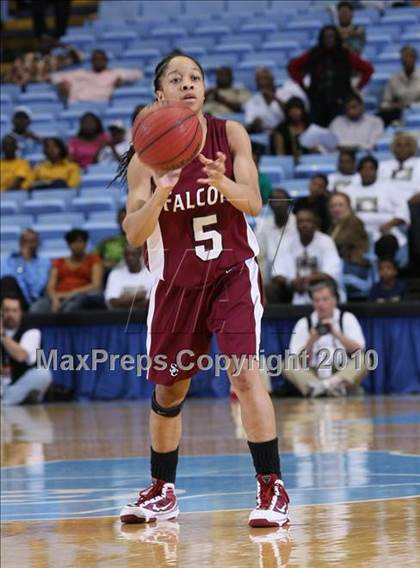 Thumbnail 1 in Forestview vs. South Central (NCHSAA Class 3A Final) photogallery.