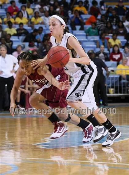 Thumbnail 3 in Forestview vs. South Central (NCHSAA Class 3A Final) photogallery.