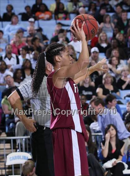 Thumbnail 2 in Forestview vs. South Central (NCHSAA Class 3A Final) photogallery.