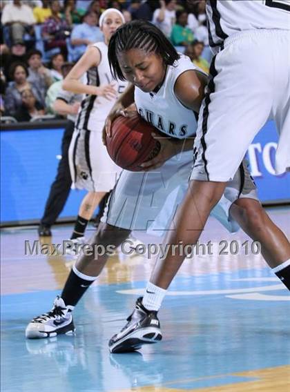 Thumbnail 2 in Forestview vs. South Central (NCHSAA Class 3A Final) photogallery.