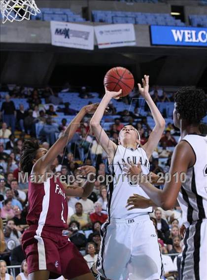 Thumbnail 1 in Forestview vs. South Central (NCHSAA Class 3A Final) photogallery.