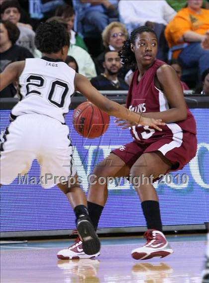 Thumbnail 2 in Forestview vs. South Central (NCHSAA Class 3A Final) photogallery.