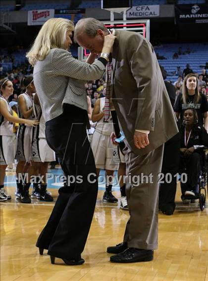 Thumbnail 1 in Forestview vs. South Central (NCHSAA Class 3A Final) photogallery.