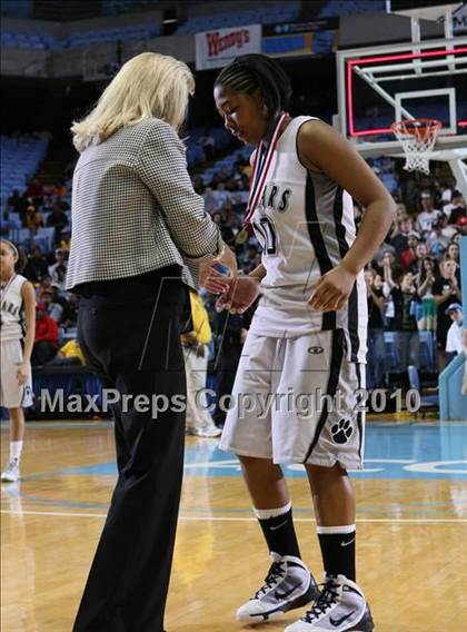 Thumbnail 2 in Forestview vs. South Central (NCHSAA Class 3A Final) photogallery.