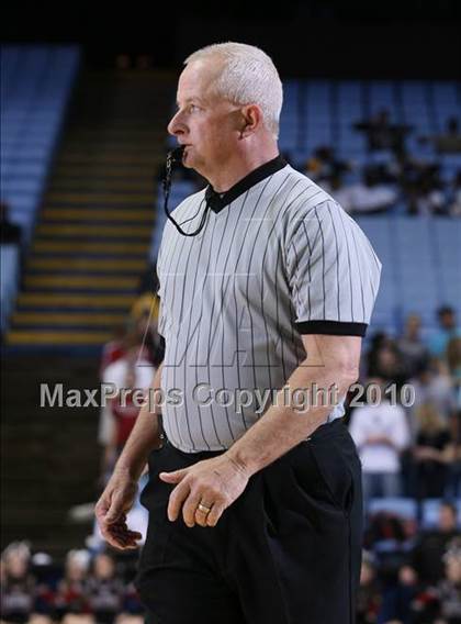 Thumbnail 1 in Forestview vs. South Central (NCHSAA Class 3A Final) photogallery.