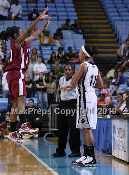 Thumbnail 3 in Forestview vs. South Central (NCHSAA Class 3A Final) photogallery.