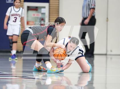 Thumbnail 2 in Arcadia vs Maranatha photogallery.