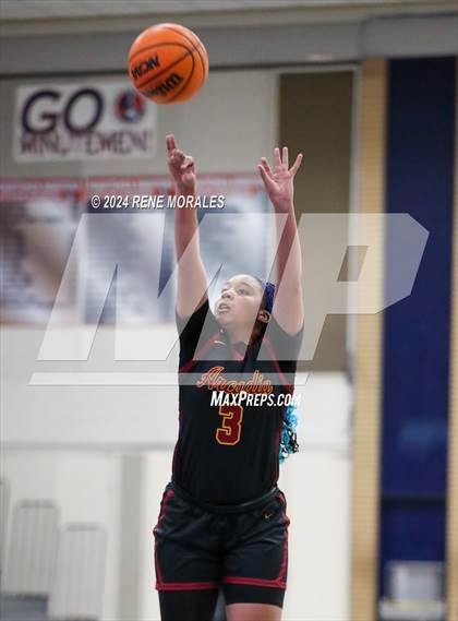Thumbnail 3 in Arcadia vs Maranatha photogallery.