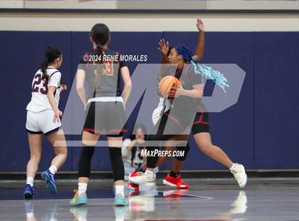 Thumbnail 3 in Arcadia vs Maranatha photogallery.