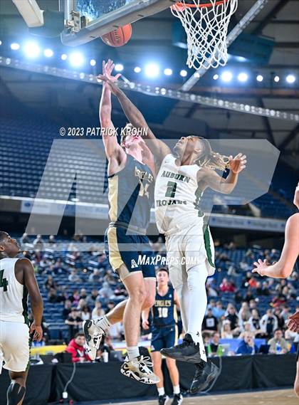 Thumbnail 2 in Arlington vs. Auburn (WIAA Round of 12) photogallery.