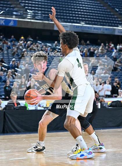 Thumbnail 2 in Arlington vs. Auburn (WIAA Round of 12) photogallery.