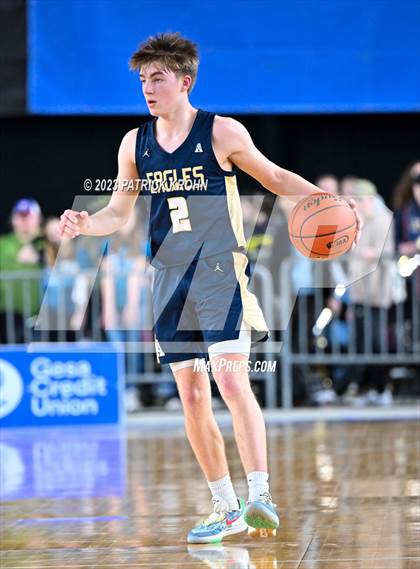 Thumbnail 3 in Arlington vs. Auburn (WIAA Round of 12) photogallery.