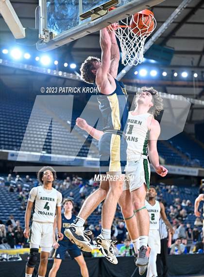 Thumbnail 2 in Arlington vs. Auburn (WIAA Round of 12) photogallery.