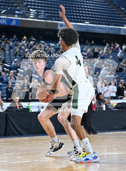 Thumbnail 1 in Arlington vs. Auburn (WIAA Round of 12) photogallery.