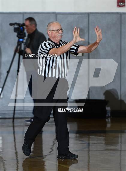 Thumbnail 1 in Santa Ana @ Gabrielino (CIF D5AA First Round) photogallery.