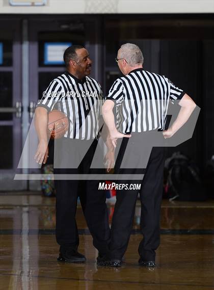 Thumbnail 3 in Santa Ana @ Gabrielino (CIF D5AA First Round) photogallery.