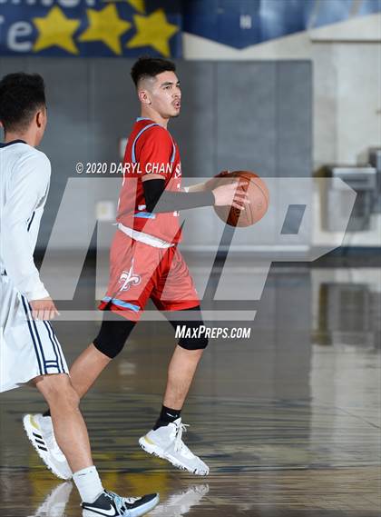 Thumbnail 1 in Santa Ana @ Gabrielino (CIF D5AA First Round) photogallery.