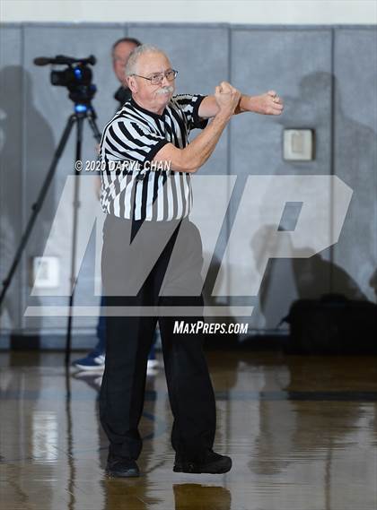 Thumbnail 3 in Santa Ana @ Gabrielino (CIF D5AA First Round) photogallery.