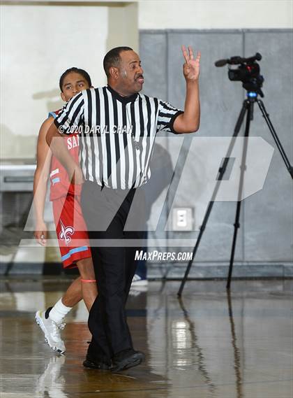 Thumbnail 3 in Santa Ana @ Gabrielino (CIF D5AA First Round) photogallery.