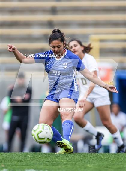 Thumbnail 1 in Leigh @ Clovis (CIF SoCal Regional D2 Final) photogallery.