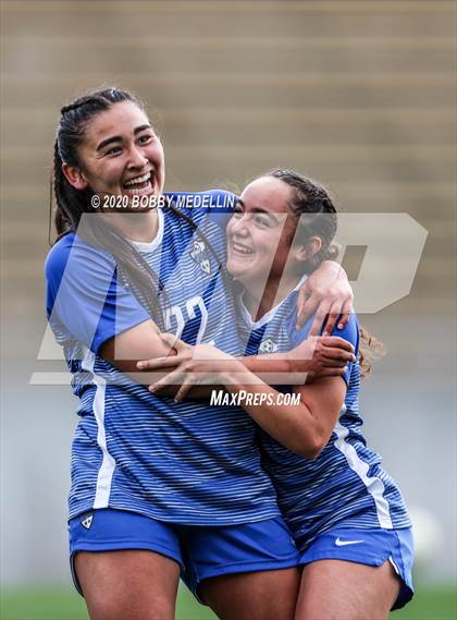 Thumbnail 2 in Leigh @ Clovis (CIF SoCal Regional D2 Final) photogallery.