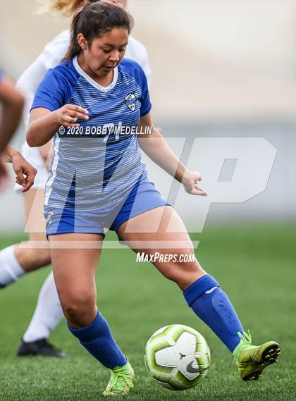 Thumbnail 1 in Leigh @ Clovis (CIF SoCal Regional D2 Final) photogallery.
