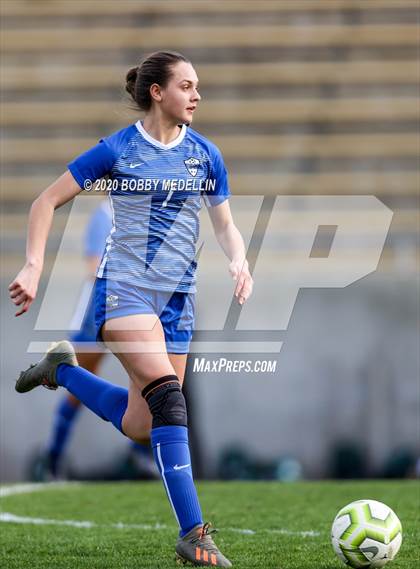 Thumbnail 2 in Leigh @ Clovis (CIF SoCal Regional D2 Final) photogallery.