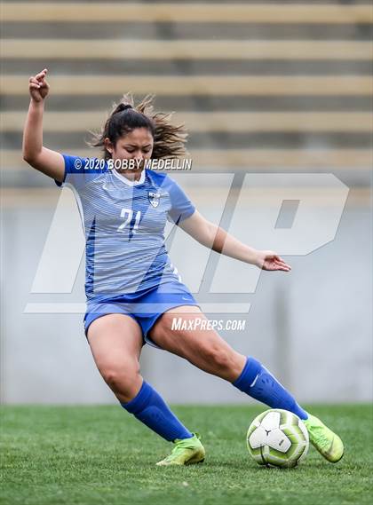 Thumbnail 2 in Leigh @ Clovis (CIF SoCal Regional D2 Final) photogallery.