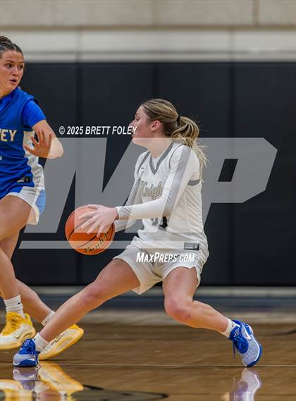 Thumbnail 2 in Kearney @ Lincoln Southeast photogallery.