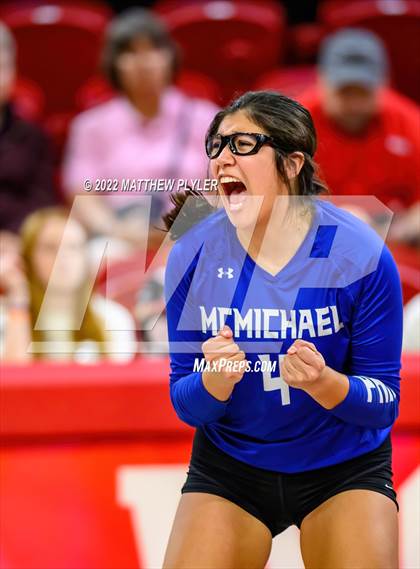 Thumbnail 2 in McMichael vs Camden County (NCHSAA 2A Final) (1 of 2 - Game) photogallery.