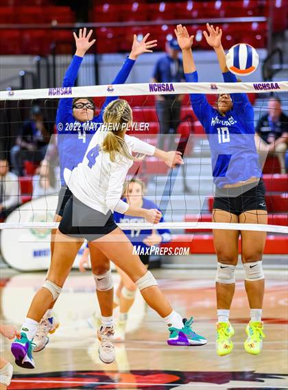 Thumbnail 3 in McMichael vs Camden County (NCHSAA 2A Final) (1 of 2 - Game) photogallery.
