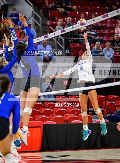 Thumbnail 1 in McMichael vs Camden County (NCHSAA 2A Final) (1 of 2 - Game) photogallery.