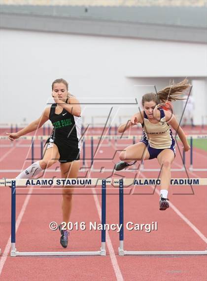 Thumbnail 1 in UIL 5A Regional Meet photogallery.
