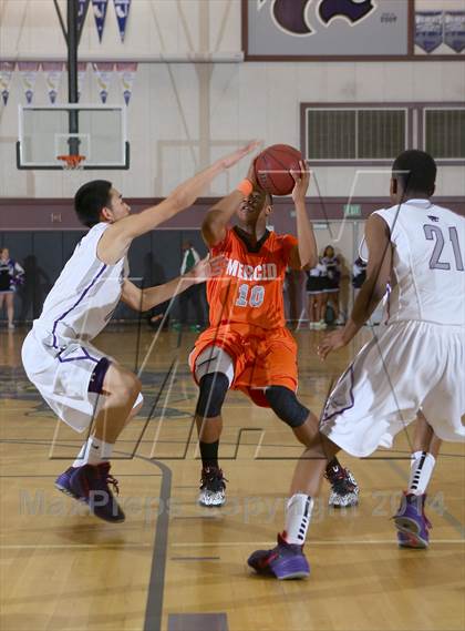 Thumbnail 3 in Merced vs. Franklin (CIF SJS D-1 Playoffs) photogallery.