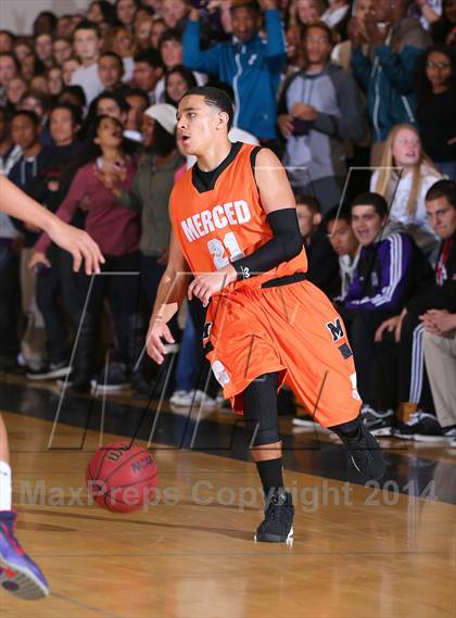 Thumbnail 2 in Merced vs. Franklin (CIF SJS D-1 Playoffs) photogallery.