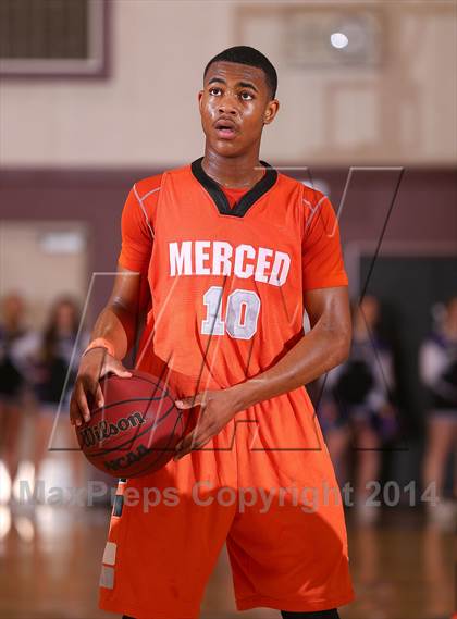 Thumbnail 3 in Merced vs. Franklin (CIF SJS D-1 Playoffs) photogallery.