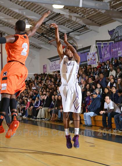 Thumbnail 1 in Merced vs. Franklin (CIF SJS D-1 Playoffs) photogallery.