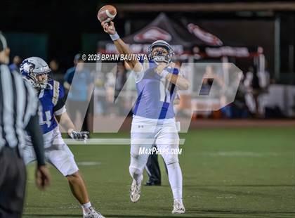 Thumbnail 2 in Damien vs. Baldwin (HHSAA Division1 Round 1) photogallery.