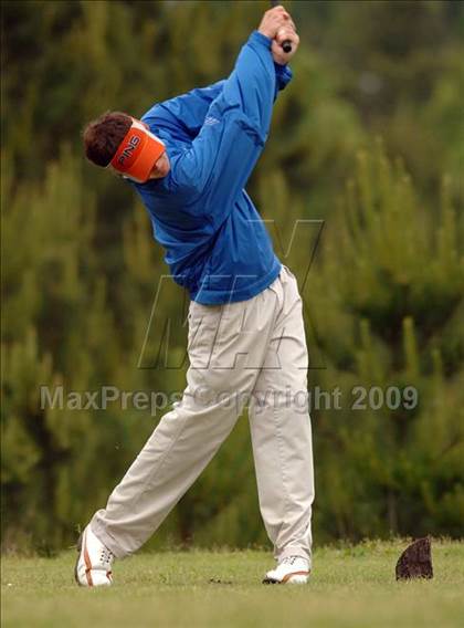 Thumbnail 1 in NCHSAA Championships (3A - Day 1) photogallery.