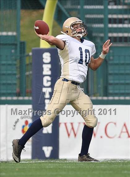 Thumbnail 1 in Notre Dame vs. Dundee (Section 5 Class D Semifinal) photogallery.