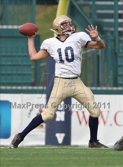Thumbnail 3 in Notre Dame vs. Dundee (Section 5 Class D Semifinal) photogallery.