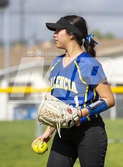 Thumbnail 3 in Brea Olinda @ Valencia photogallery.
