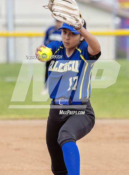Thumbnail 3 in Brea Olinda @ Valencia photogallery.