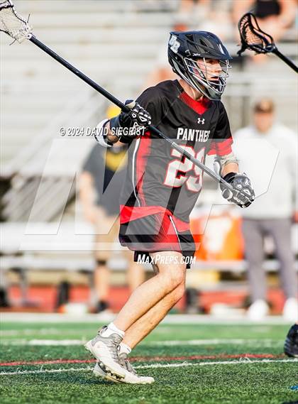 Thumbnail 3 in Bridgewater-Raritan @ Watchung Hills Regional photogallery.
