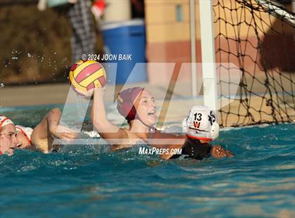 Thumbnail 2 in Las Lomas vs Washington (Julian Szmidt Memorial Tournament) photogallery.