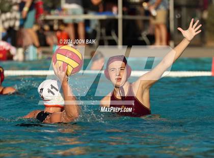 Thumbnail 2 in Las Lomas vs Washington (Julian Szmidt Memorial Tournament) photogallery.