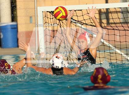 Thumbnail 1 in Las Lomas vs Washington (Julian Szmidt Memorial Tournament) photogallery.