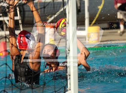 Thumbnail 1 in Las Lomas vs Washington (Julian Szmidt Memorial Tournament) photogallery.