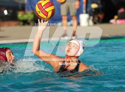 Thumbnail 3 in Las Lomas vs Washington (Julian Szmidt Memorial Tournament) photogallery.